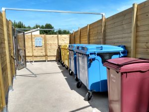 Lee más sobre el artículo El área de medioambiente de Grupo Gimeno muestra en Ecofira el éxito del pionero servicio de recogida de residuos de Pedreguer, Alicante