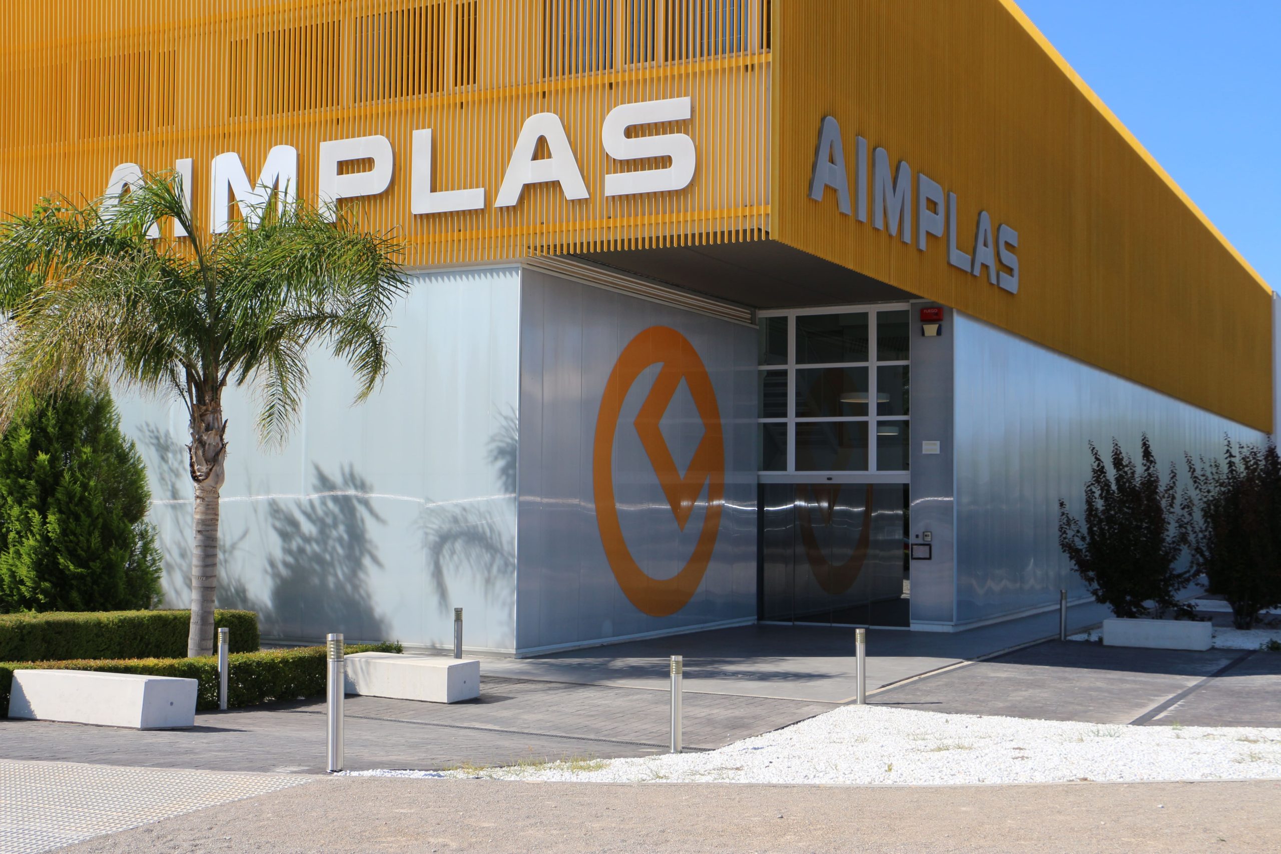 En este momento estás viendo AIMPLAS presenta una docena de proyectos alineados con la economía circular, la transición energética y la protección del medio en ECOFIRA